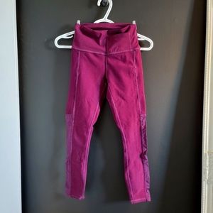 Maroon Fabletics cropped pocket legging